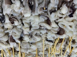 หนวดหมึกเสียบไม้