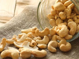 เม็ดมะม่วงหิมพานต์ อบแห้ง