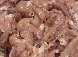 เศษอกไก่บีบี