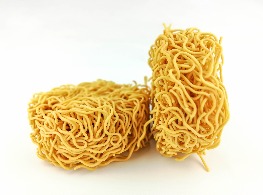 หมี่กรอบ