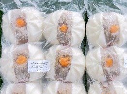 ซาลาเปาหน้าแตก-หมูแช่แข็ง